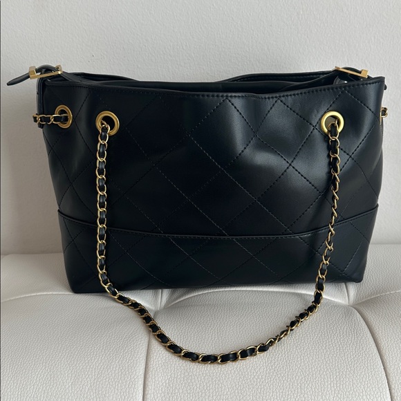 BRAND NEW Fashion Lux Shoulder Bag 12”Lx9”Hx5”D approximately size - Picture 4 of 10